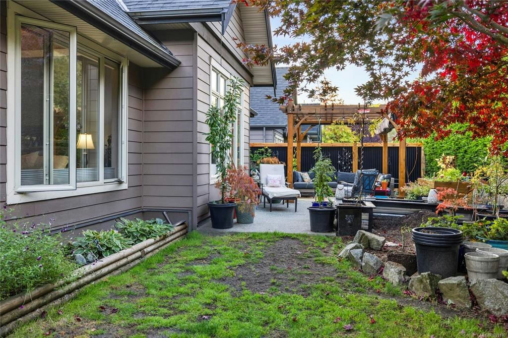 3370 Bradner Circle, Fairwinds, BC, V9P 9M5 - 44