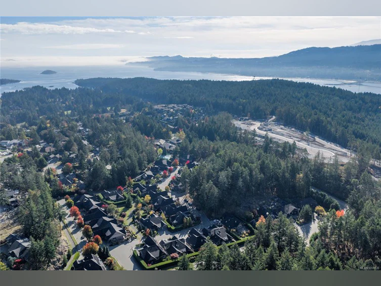 3370 Bradner Circle, Fairwinds, BC, V9P 9M5 - 12