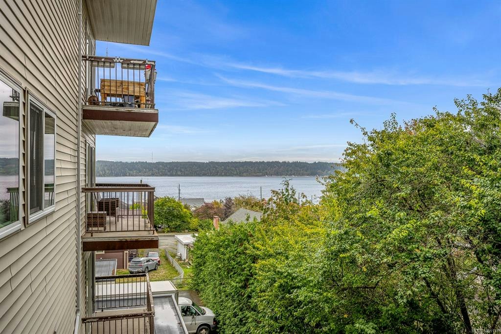 206-615 Alder Street, Campbell River, BC, V9W 2P3