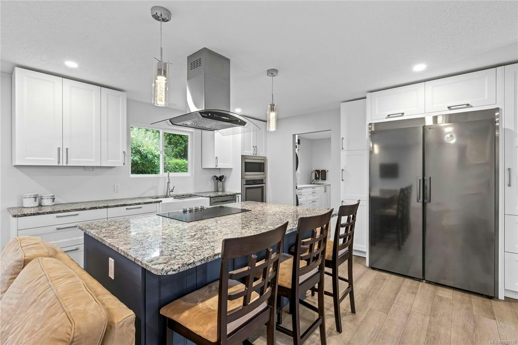 1350 Greenwood Way - 2