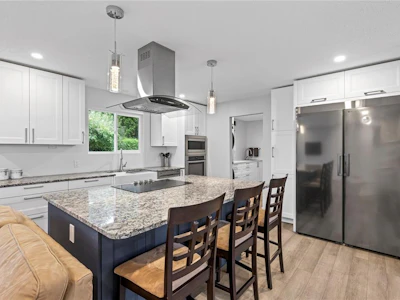 1350 Greenwood Way - 2