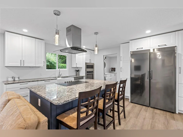 1350 Greenwood Way, French Creek, BC, V9P 1X1 - 2