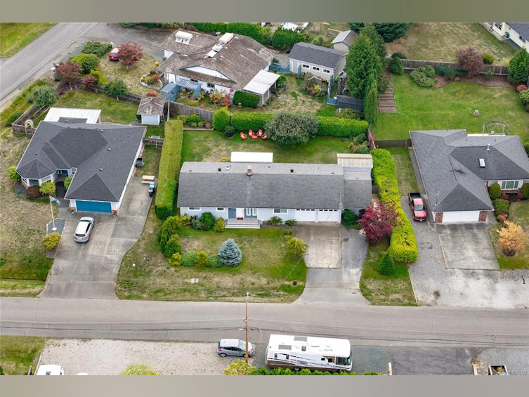 1350 Greenwood Way, French Creek, BC, V9P 1X1 - 57