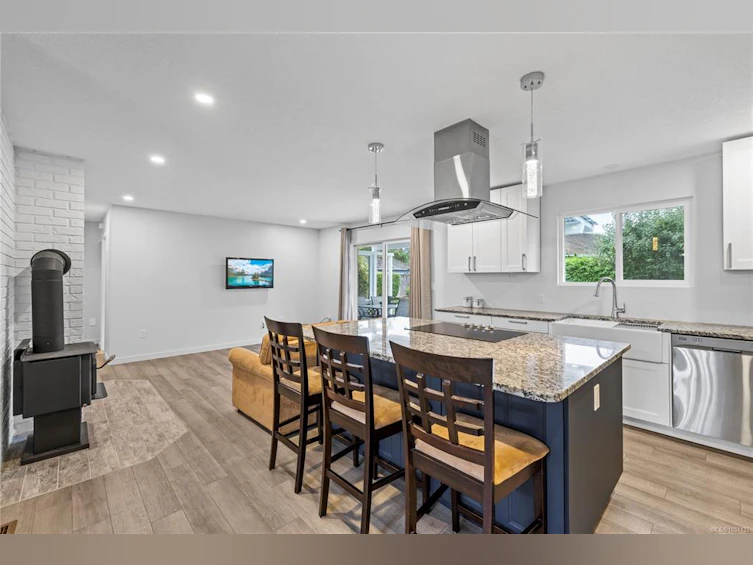 1350 Greenwood Way, French Creek, BC, V9P 1X1 - 5