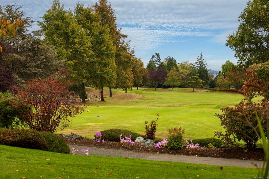 106-5329 Cordova Bay Road, Saanich, BC, V8Y 2L3