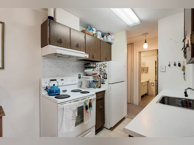 2004-647 Michigan Street, Victoria, BC, V8V 2S9 - 30