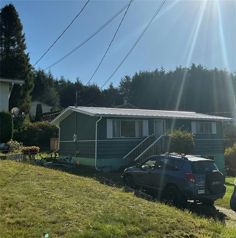 131 Cedar Street, Alert Bay, BC, V0N 0C3