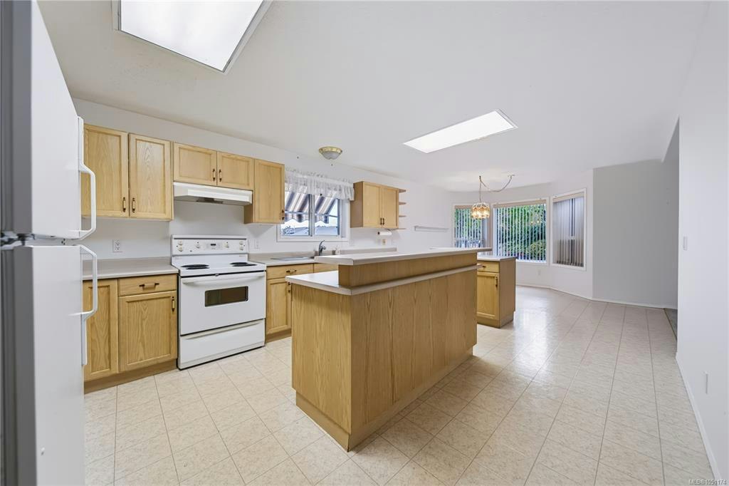 3931 Excalibur Street, Nanaimo, BC, V9T 6B9 - 10