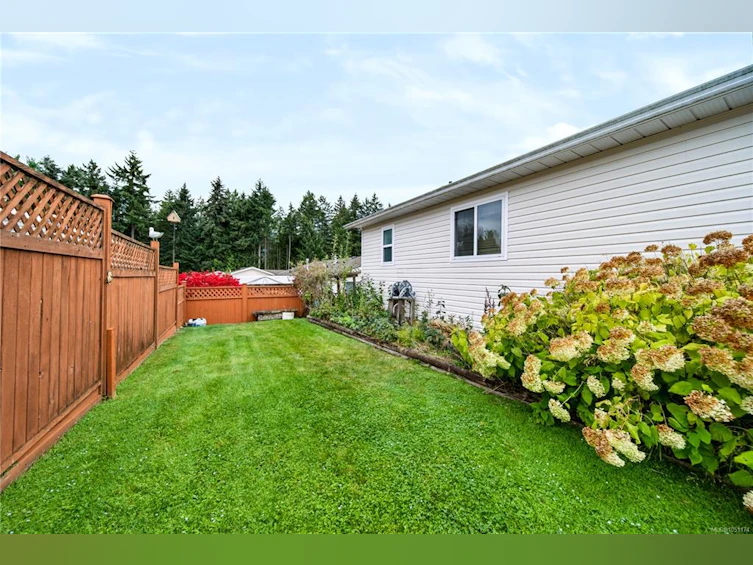 3931 Excalibur Street, Nanaimo, BC, V9T 6B9 - 3