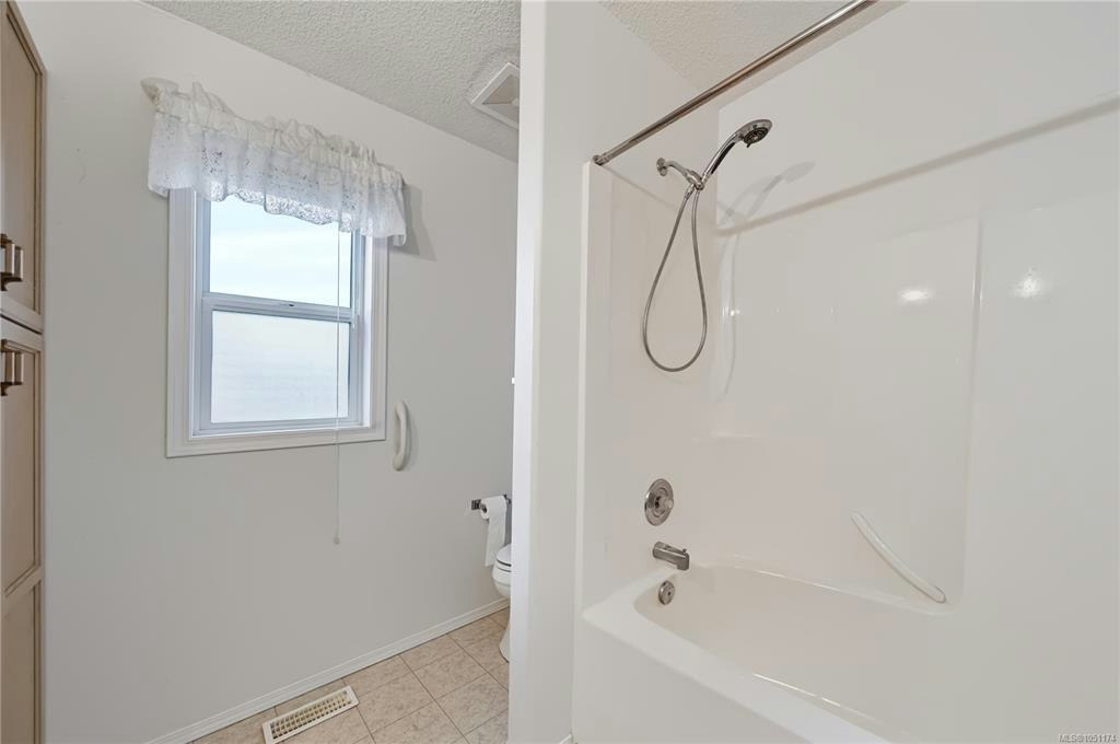 3931 Excalibur Street, Nanaimo, BC, V9T 6B9 - 11