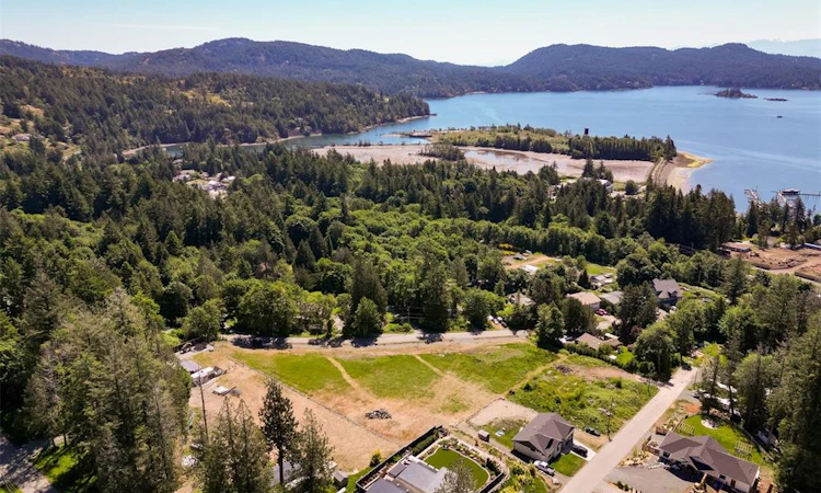 2086 Harbourview Road