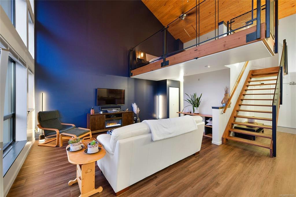 405-829 Goldstream Avenue - 5