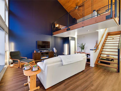 405-829 Goldstream Avenue - 5