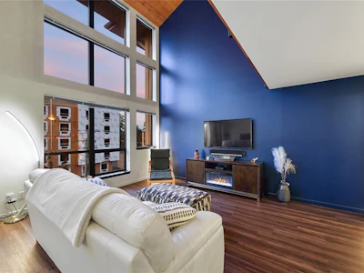 405-829 Goldstream Avenue - 4