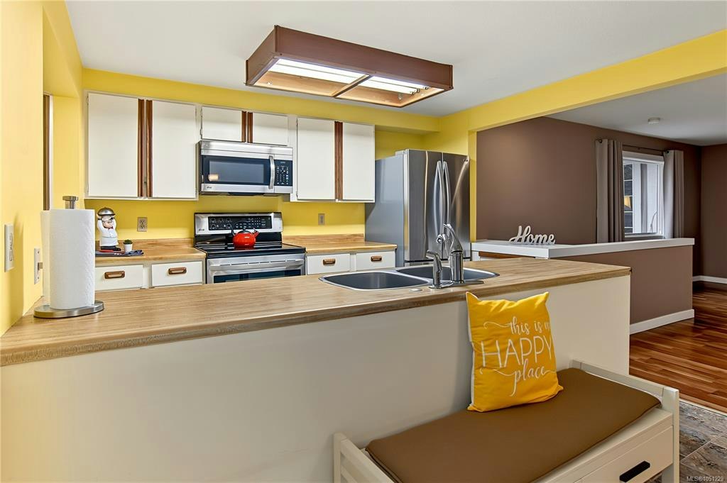 3505 Harris Crescent - 5