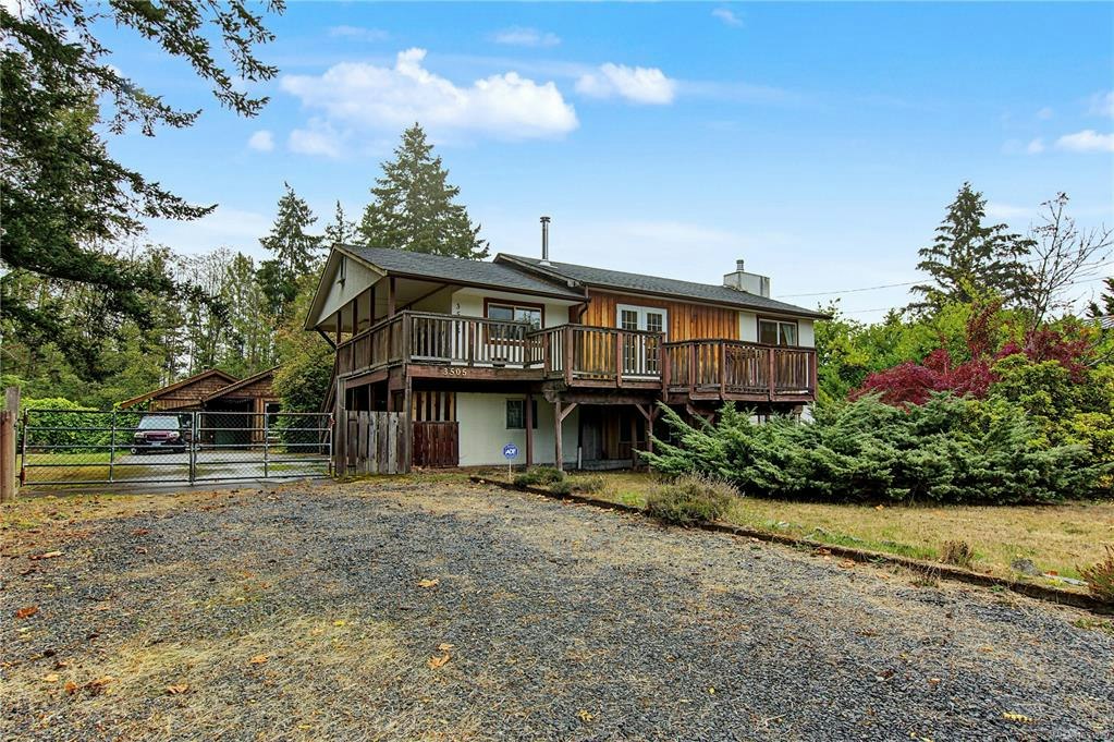 3505 Harris Crescent - 2