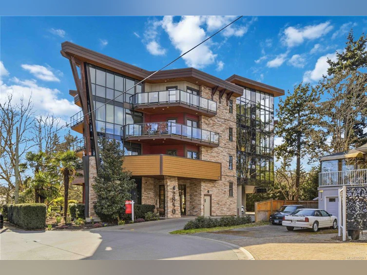 301-2850 Aldwynd Road, Langford, BC, V9B 3S7 - 4