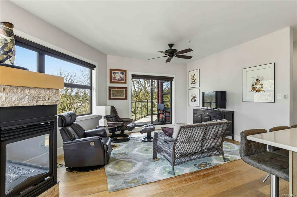 301-2850 Aldwynd Road, Langford, BC, V9B 3S7 - 10