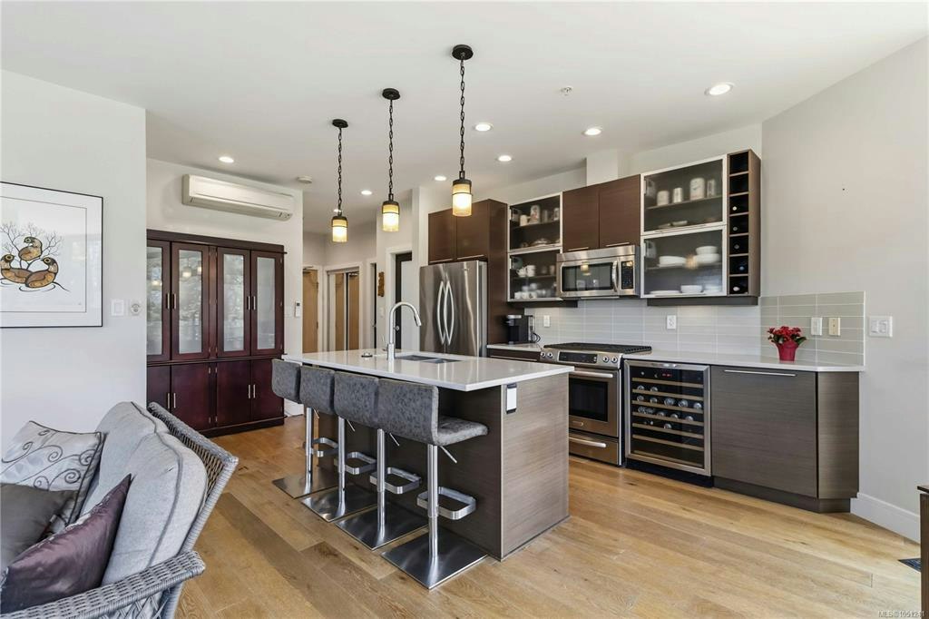301-2850 Aldwynd Road, Langford, BC, V9B 3S7 - 15