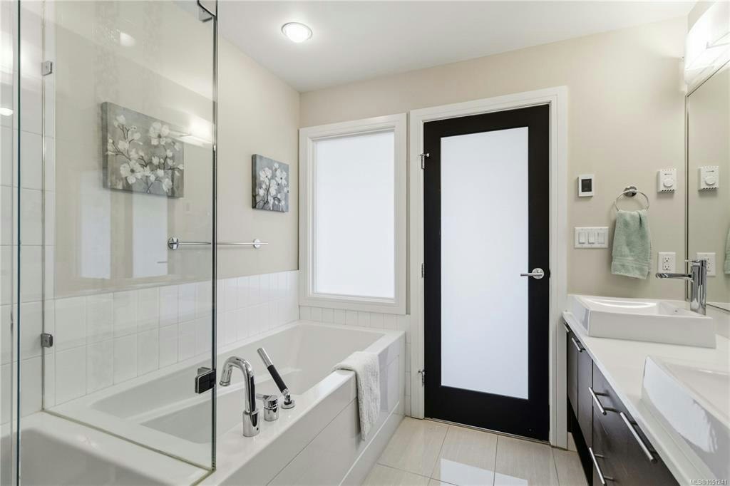 301-2850 Aldwynd Road, Langford, BC, V9B 3S7 - 27