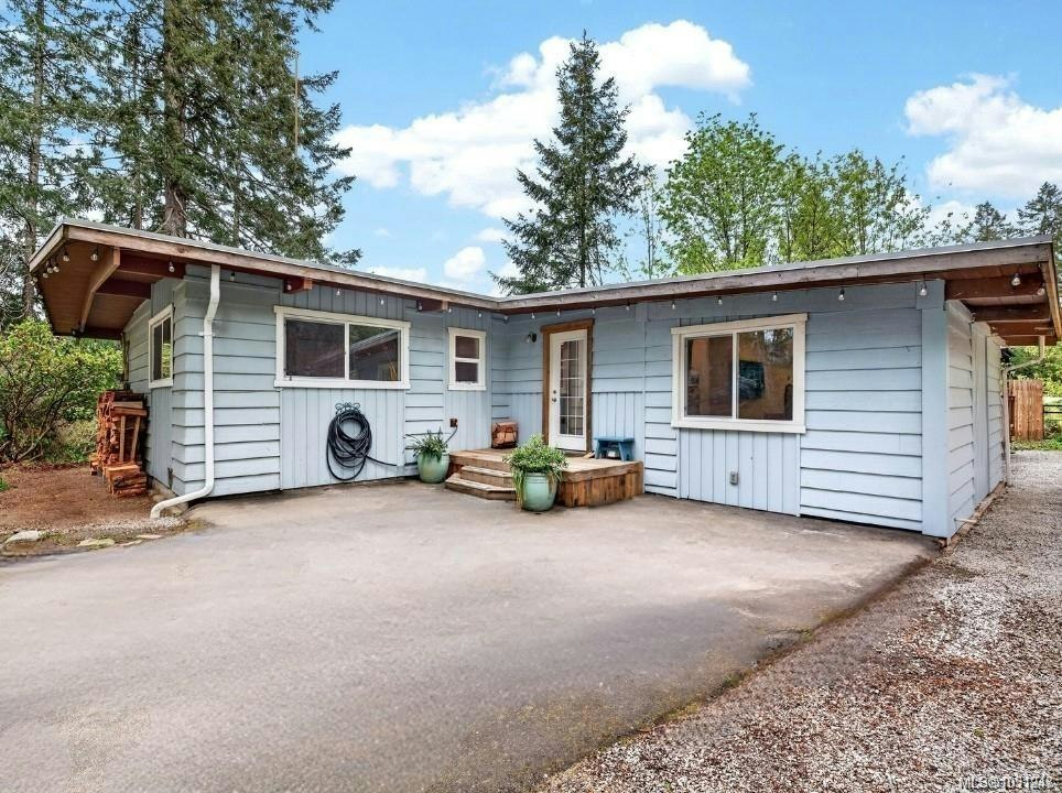 1465 North End Road, Salt Spring Island, BC, V8K 1M5