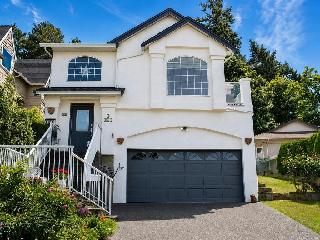 2-709 Luscombe Place, Esquimalt, BC, V9A 7L6