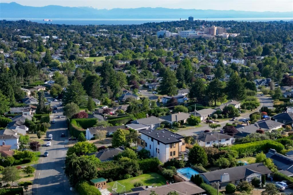 2-3080 Oakdowne Road, Oak Bay, BC, V8R 5N9 - 64