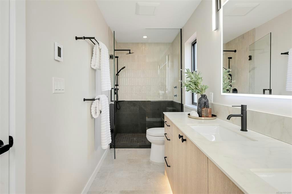 3-2100 Allenby Street, Oak Bay, BC, V8R 3C3 - 33