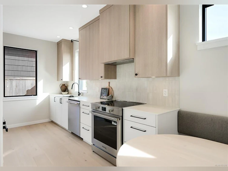 3-2100 Allenby Street, Oak Bay, BC, V8R 3C3 - 17