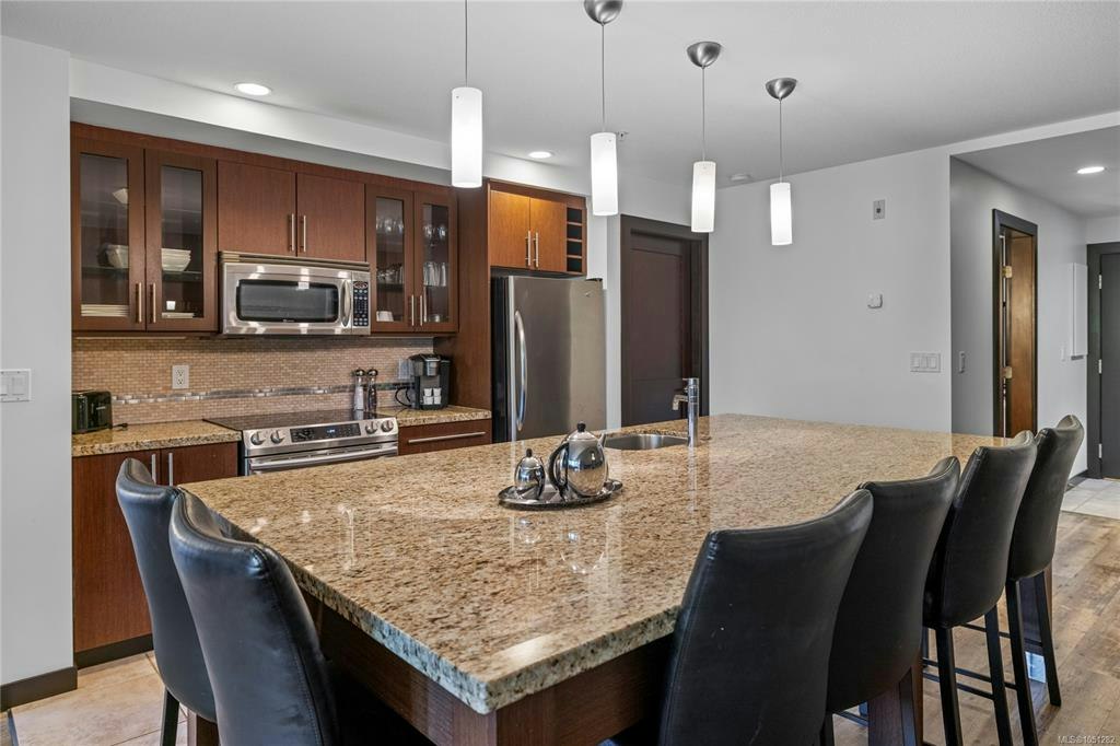 224-1175 Resort Drive - 3