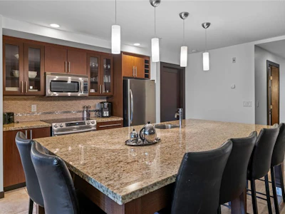 224-1175 Resort Drive - 3