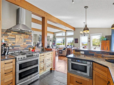 885 Glenhale Crescent - 4