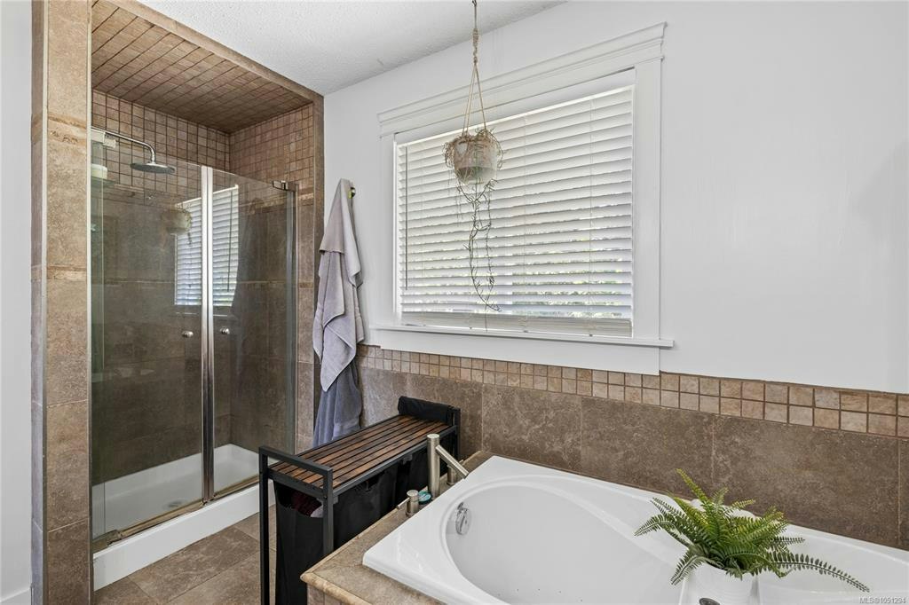 885 Glenhale Crescent, French Creek, BC, V9P 1Z7 - 9
