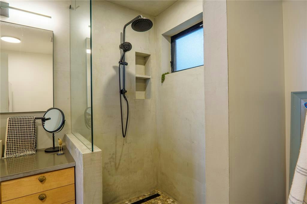 1071 Uplands Close, Ucluelet, BC, V0R 3A0 - 21