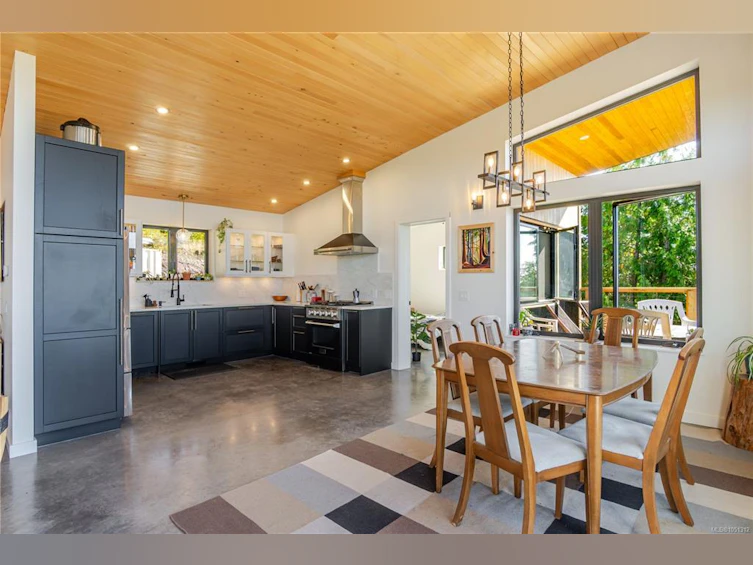 1071 Uplands Close, Ucluelet, BC, V0R 3A0 - 12