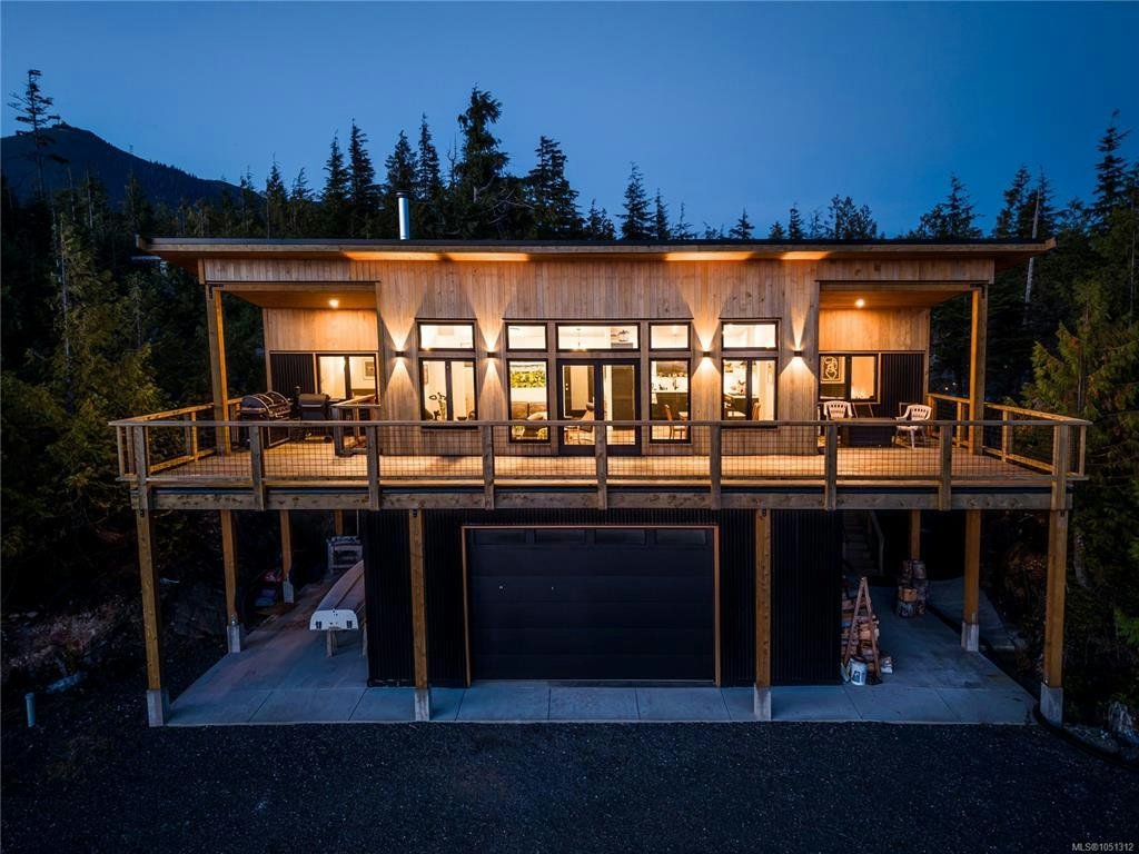 1071 Uplands Close, Ucluelet, BC, V0R 3A0 - 36