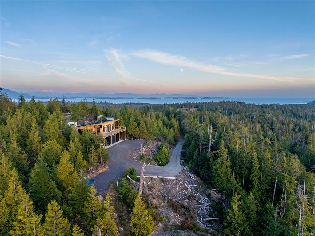 1071 Uplands Close, Ucluelet, BC, V0R 3A0 - 41
