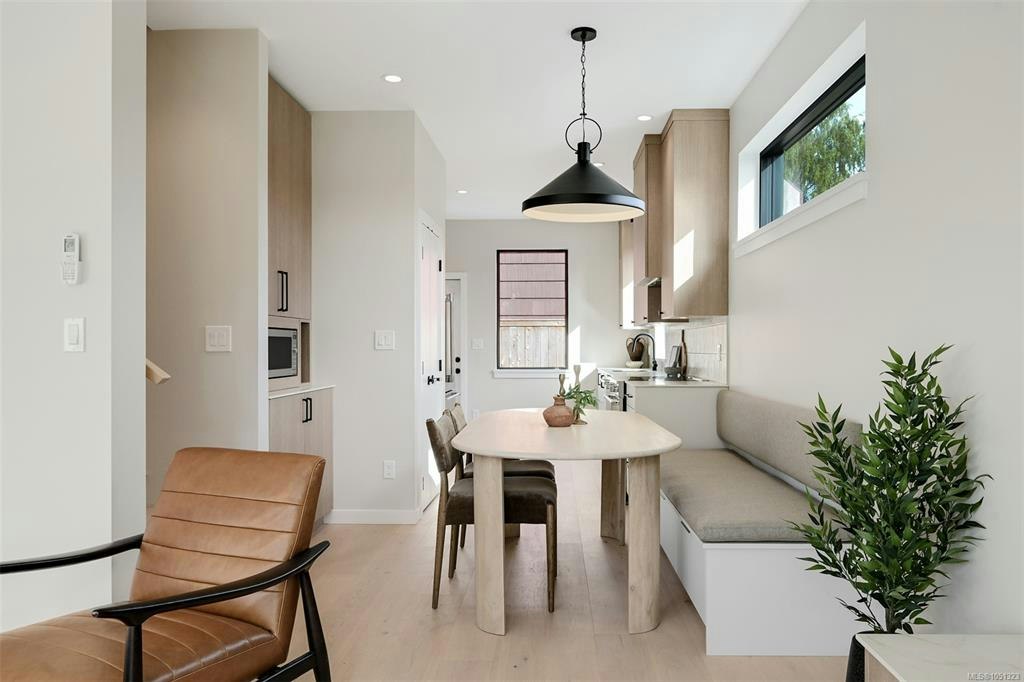 4-2100 Allenby Street, Oak Bay, BC, V8R 3C3 - 13