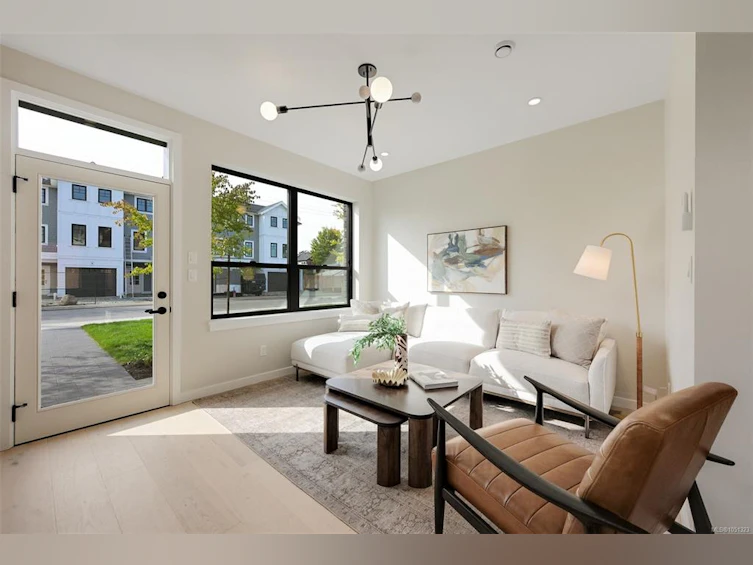 4-2100 Allenby Street, Oak Bay, BC, V8R 3C3 - 10