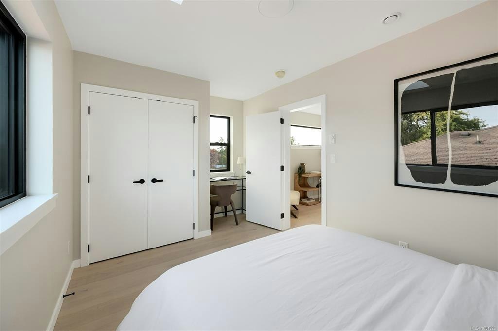4-2100 Allenby Street, Oak Bay, BC, V8R 3C3 - 47