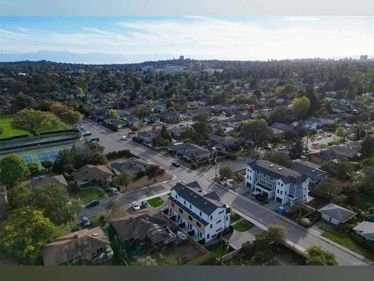 4-2100 Allenby Street, Oak Bay, BC, V8R 3C3 - 71