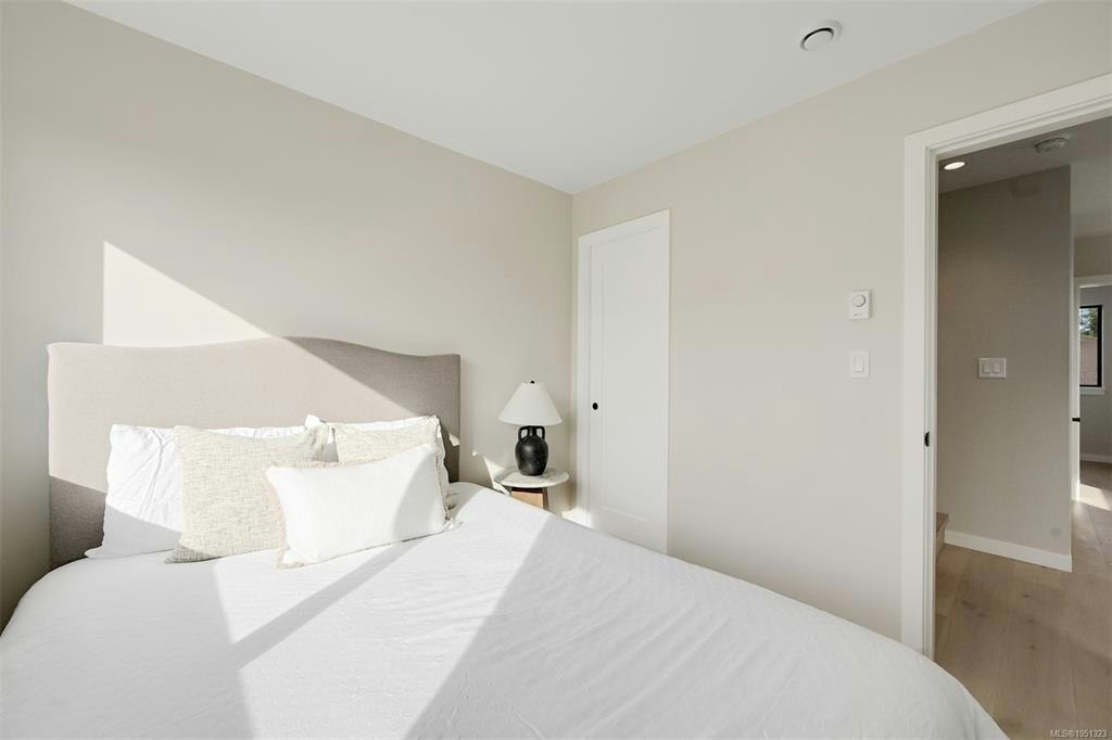 4-2100 Allenby Street, Oak Bay, BC, V8R 3C3 - 43