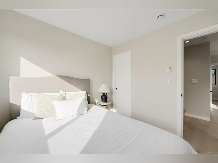 4-2100 Allenby Street, Oak Bay, BC, V8R 3C3 - 43