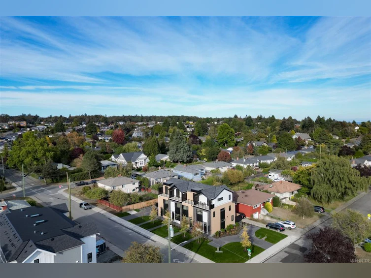 1-2100 Allenby Street, Oak Bay, BC, V8R 3C3 - 67