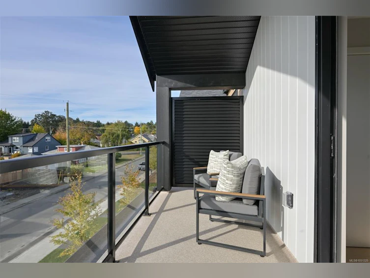 1-2100 Allenby Street, Oak Bay, BC, V8R 3C3 - 39