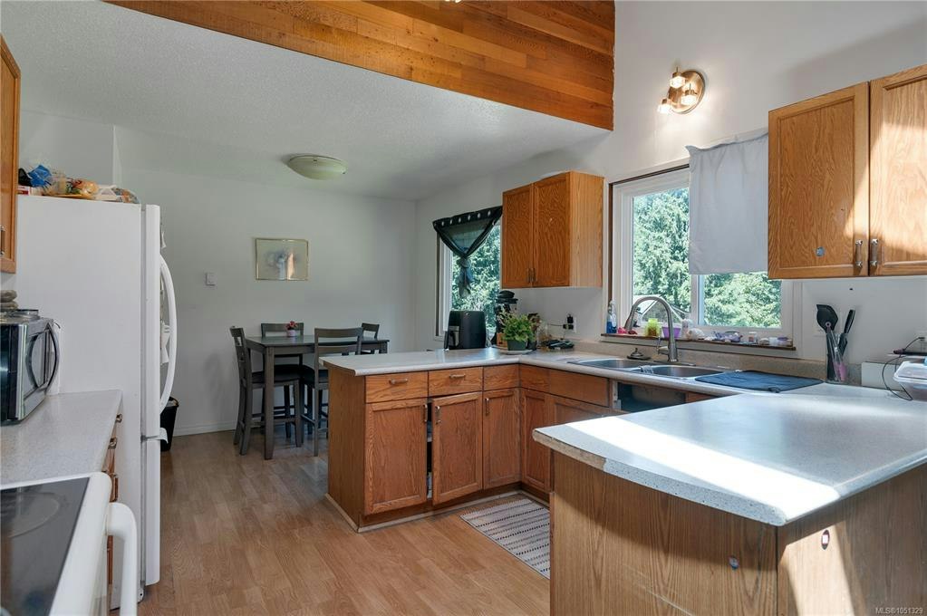 1376 Hooley Road, Quadra Island, BC, V0P 1N0 - 11