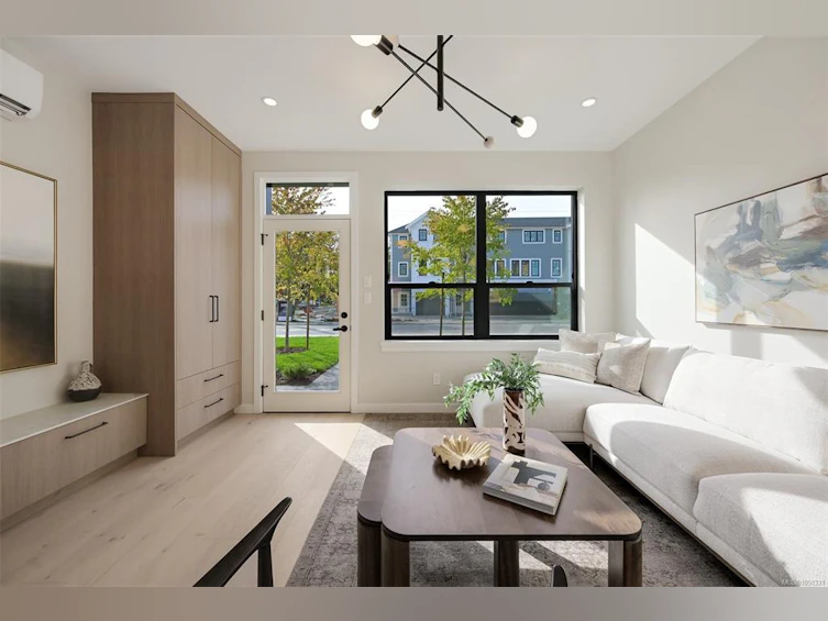 2-2100 Allenby Street, Oak Bay, BC, V8R 3C3 - 12