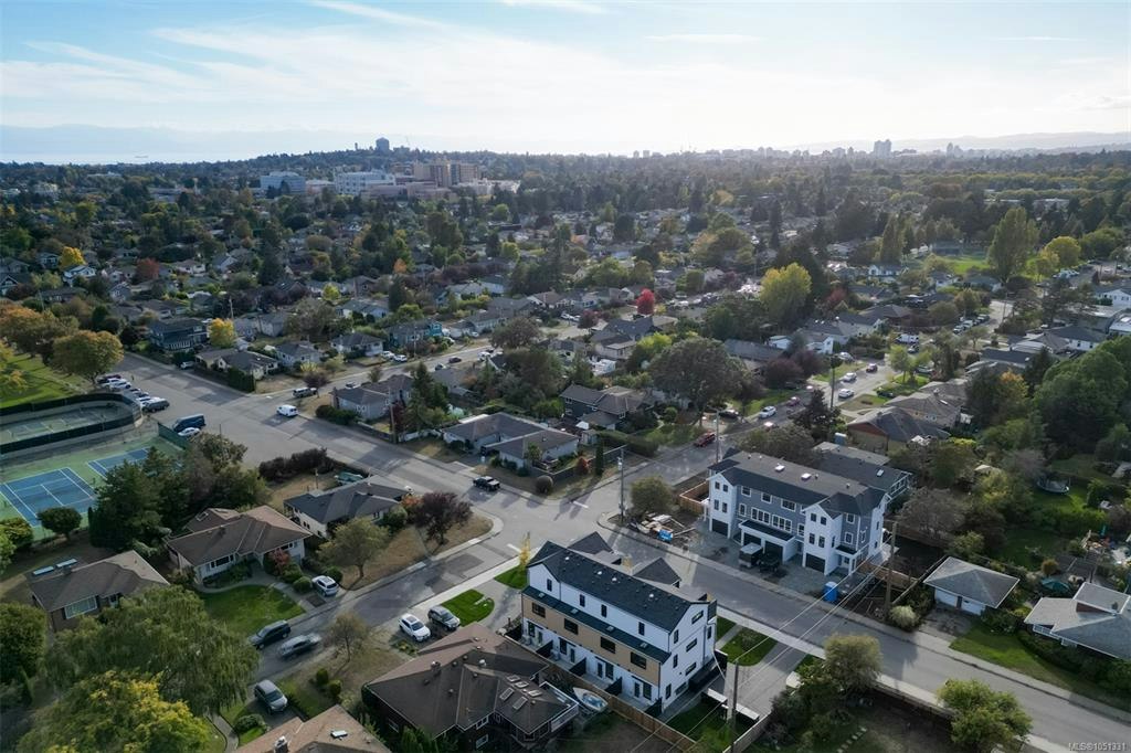 2-2100 Allenby Street, Oak Bay, BC, V8R 3C3 - 70