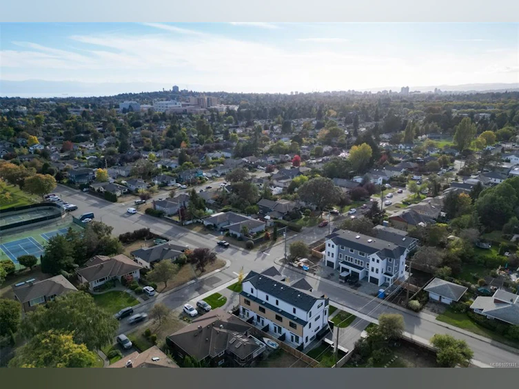 2-2100 Allenby Street, Oak Bay, BC, V8R 3C3 - 70
