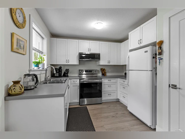 513 Martina Way, Nanaimo, BC, V9T 0E2 - 15